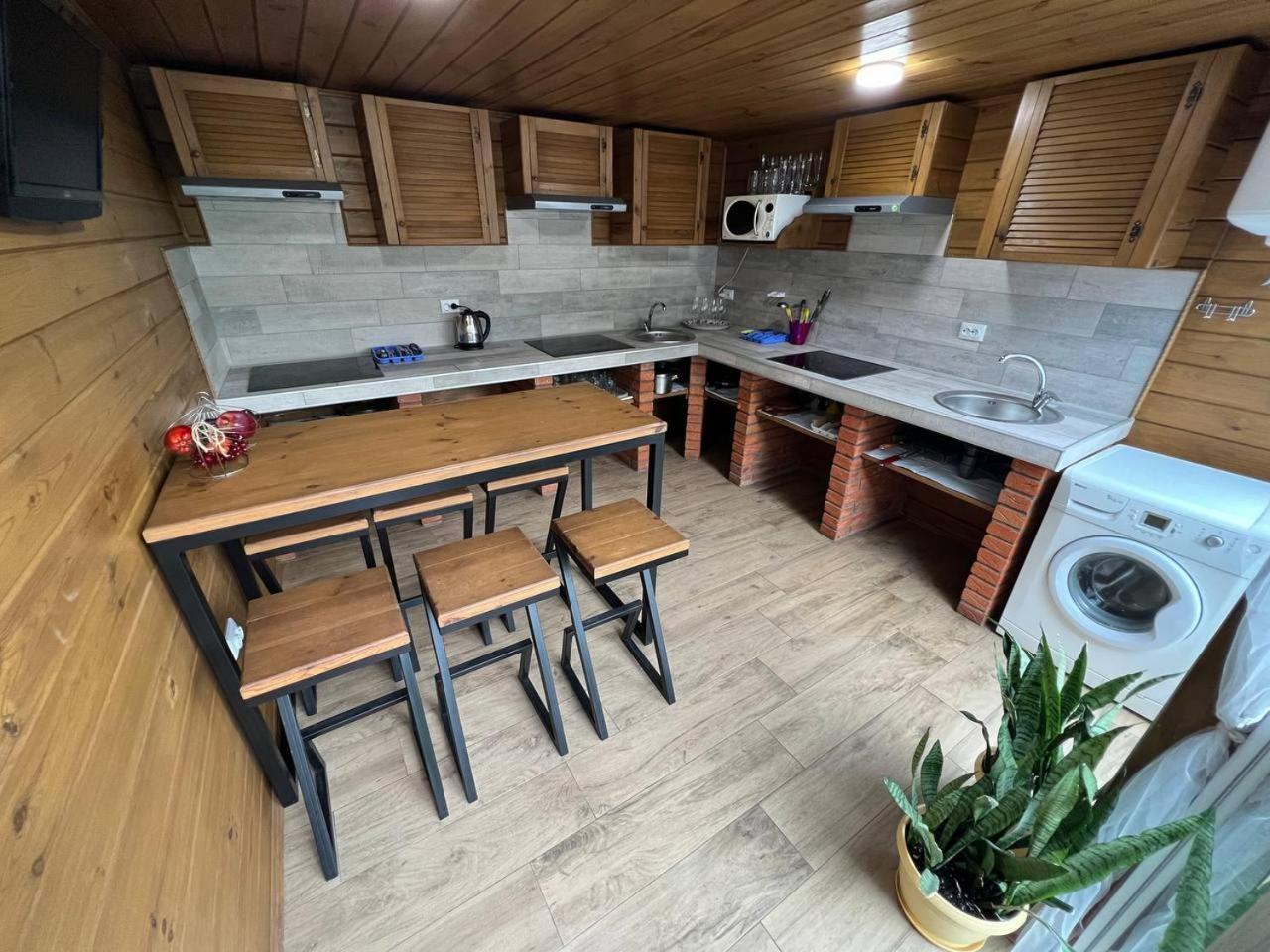 Hvoya Villa Svityaz' Luaran gambar