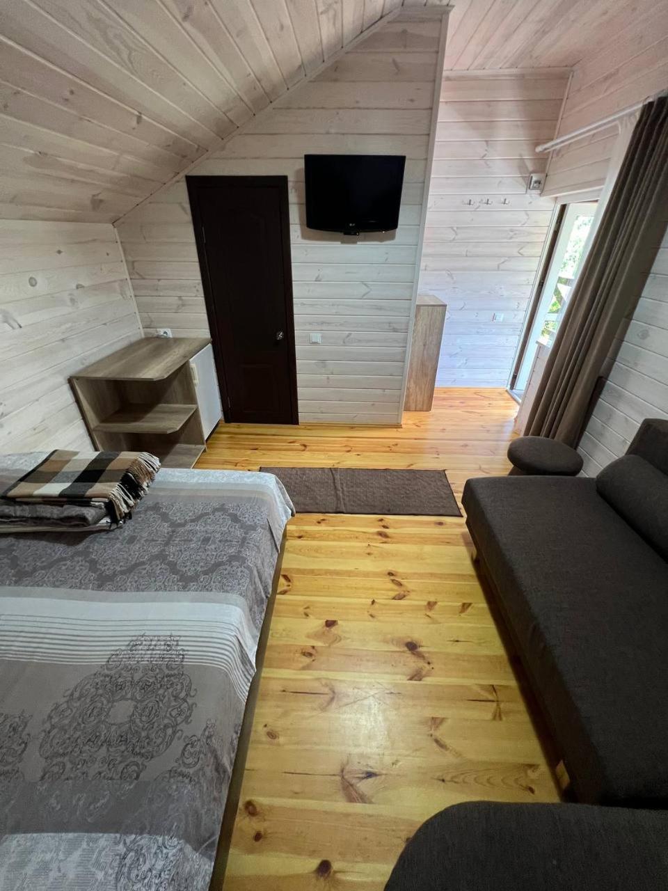 Hvoya Villa Svityaz' Luaran gambar
